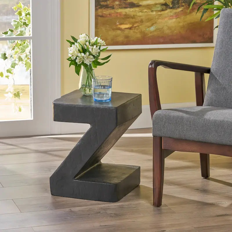 Light-Weight Concrete Side Table