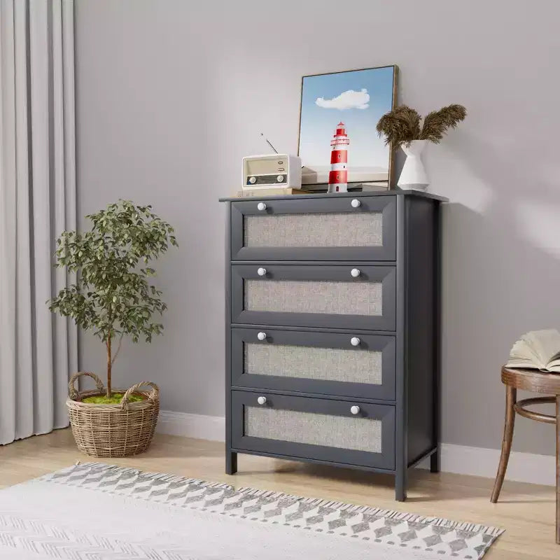 HYLEORY Dresser for Bedroom, 27.55''W Dresser with 4 Drawers, Modern Chest of Drawers, Large Capacity Dresser, Storage Cabinet for Bedroom, Hallway