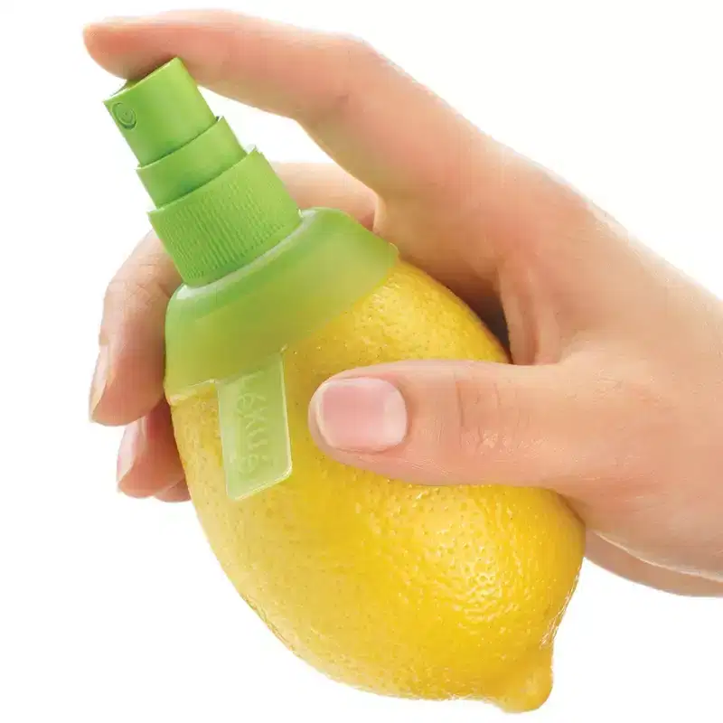 Lekue Citrus Spray (Set of 2) - Season Dishes, Flavour Drinks & Cocktails - Ideal for Salads, Fish, Rice & More - Easy-to-Use Screw Design
