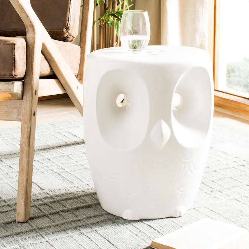 SAFAVIEH Media Owl Indoor / Outdoor Ceramic Decorative Garden Stool