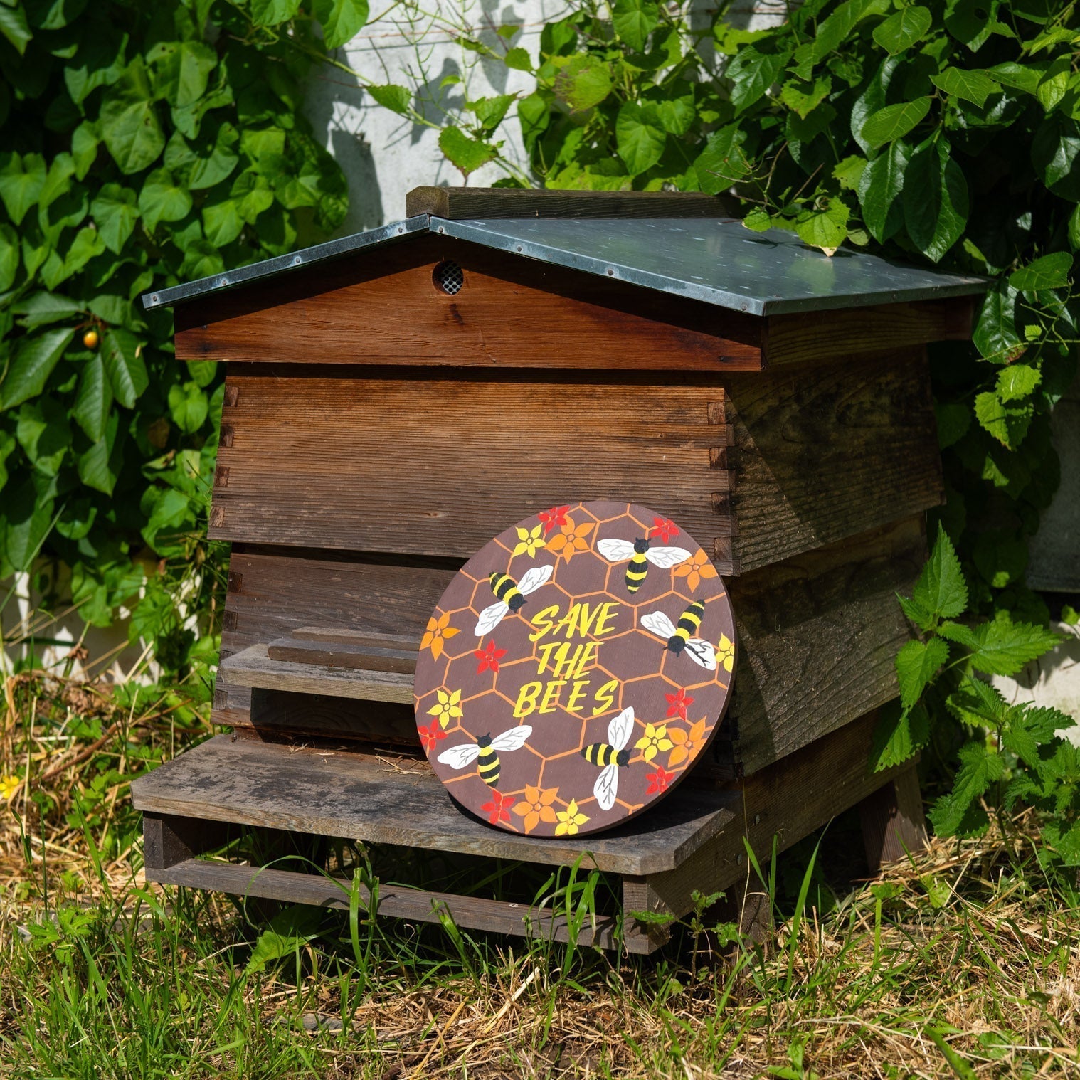 Save the Bees Round Wood Plaque